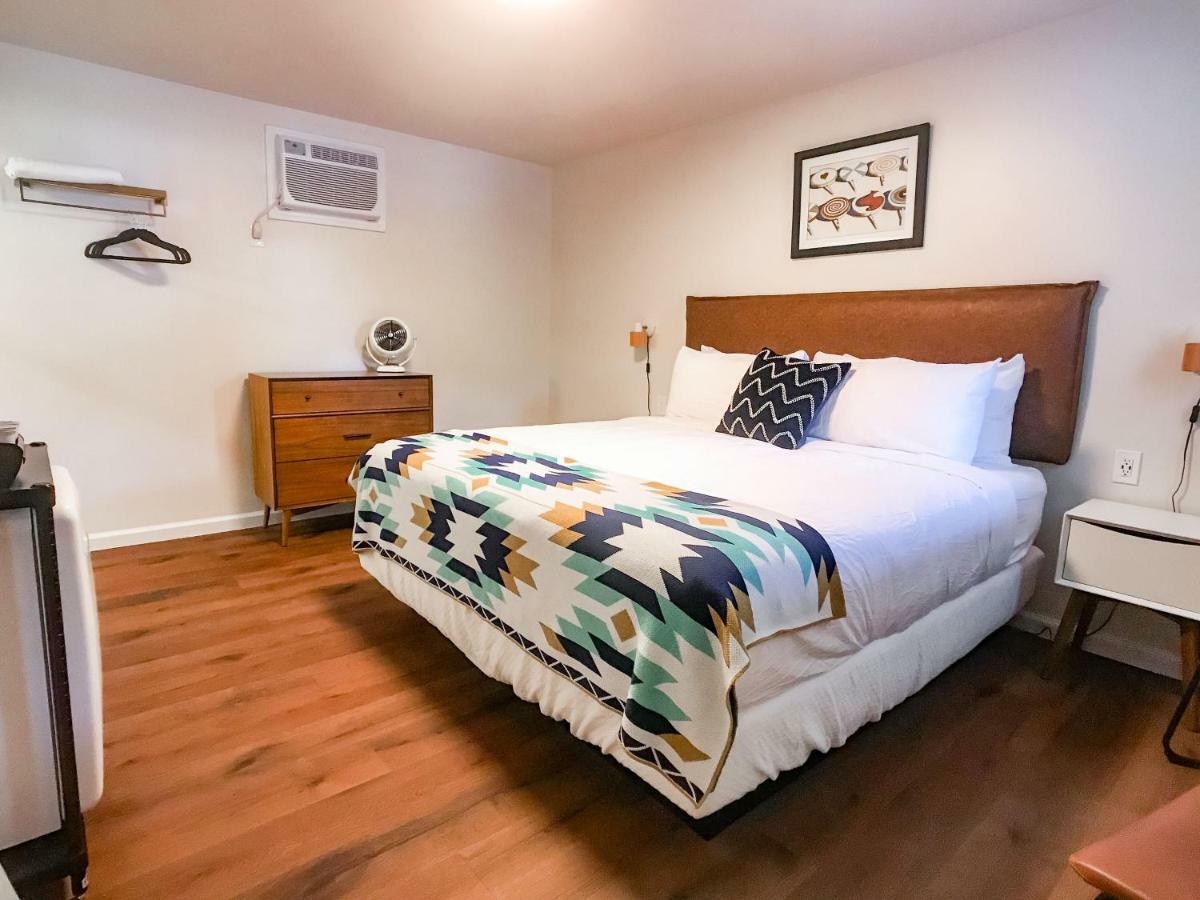 Stonewall Motor Lodge Esterno foto