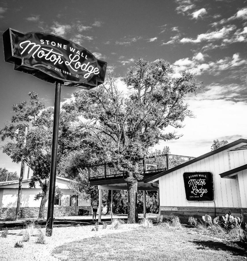 Stonewall Motor Lodge Esterno foto
